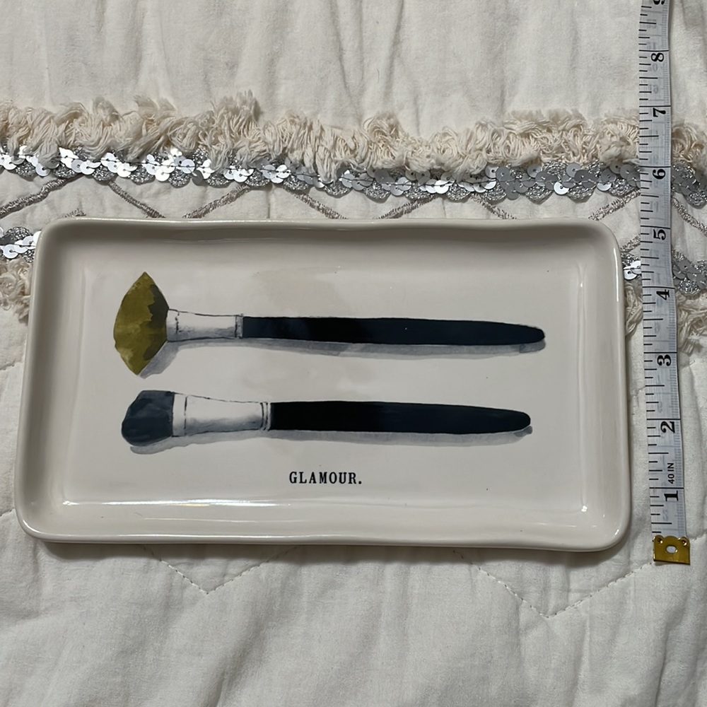 Rae Dunn Glamour ceramic set - Picture 3 of 8